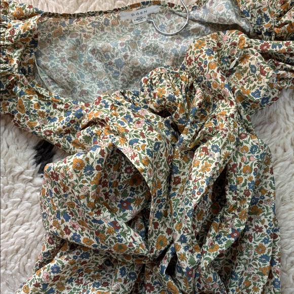 Doen Abrielle in Liberty - Picture 14 of 17